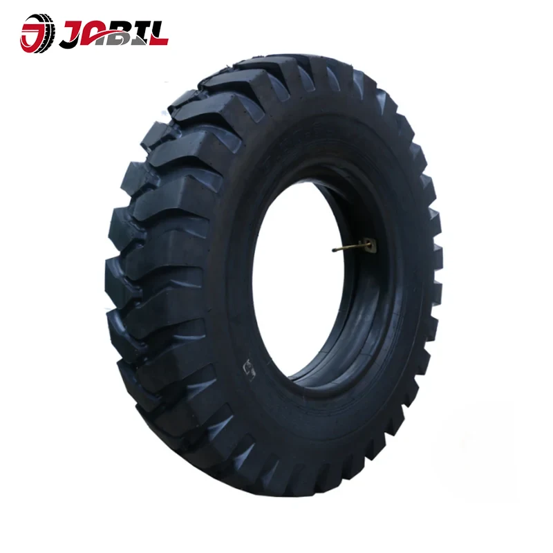 Quomodo Excavator et Trencher Tires ponere?